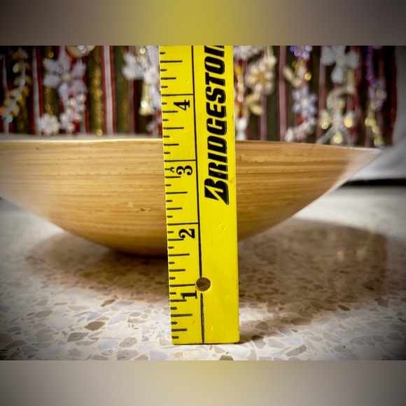 Beautiful Large Handmade Vietnamese Bamboo Shallow Bowl with Varnish - Picture 7 of 8
